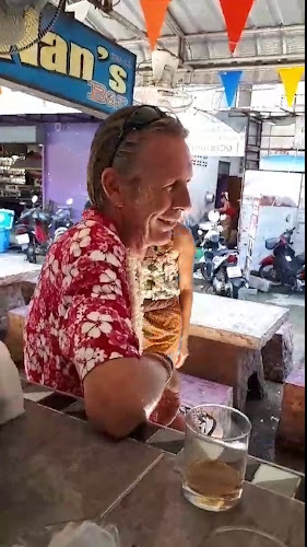 Comentarii opinii despre Nans' Bar