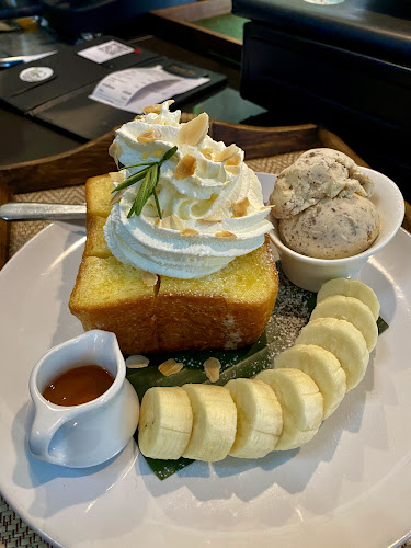 บ้านคุณตาลอฟท์คาเฟ่ @แหลมฉบัง