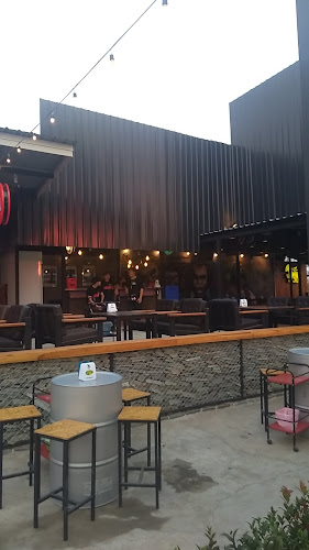 Comentarii opinii despre Slum Bar