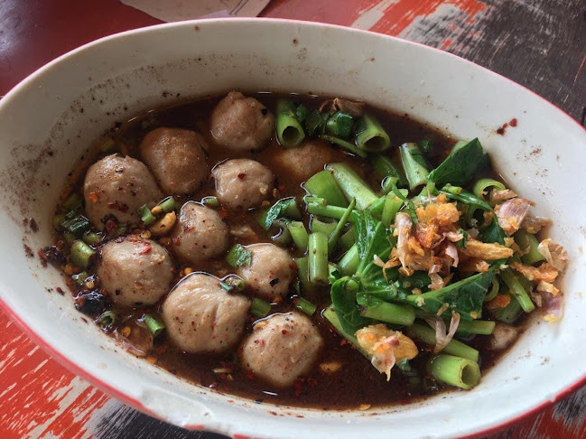 Opinii despre ตะแคงเรือ เตี๋ยวเรืออยุธยา în อำเภอบางบัวทอง - การบริการอาหารและที่พัก