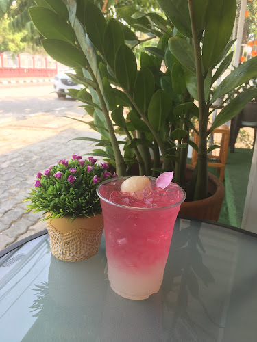 ชื่นใจ คาเฟ่ กาแฟสด แหลมฉบัง - อำเภอศรีราชา