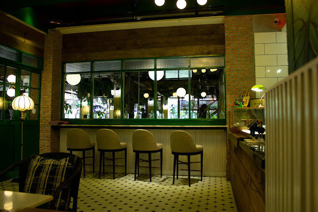 Opinii despre Happyman Botanics Cafe în Mueang - การบริการอาหารและที่พัก