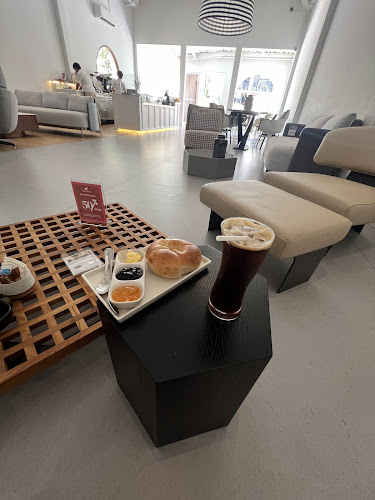 Opinii despre Café Delishh | Surin Beach în อำเภอถลาง - การบริการอาหารและที่พัก