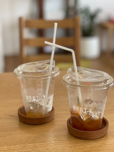 Comentarii opinii despre RestDay Coffee Bar & Bake House