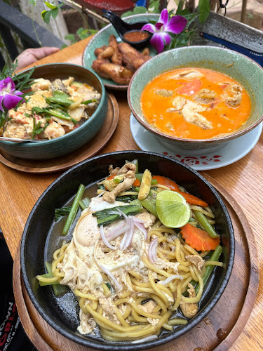 เขาสวนพ่อ KHAO SUAN PHO RESTAURANT - การบริการอาหารและที่พัก