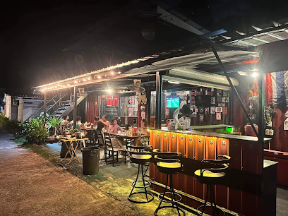 Apple's Box Kamala Food & Drink