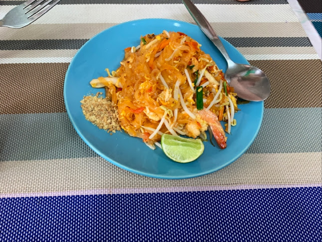 Rosthip Restaurant - การบริการอาหารและที่พัก