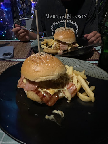 7 ถนน เกศขวัญ ตำบล กะรน เมือง, ภูเก็ต 83100