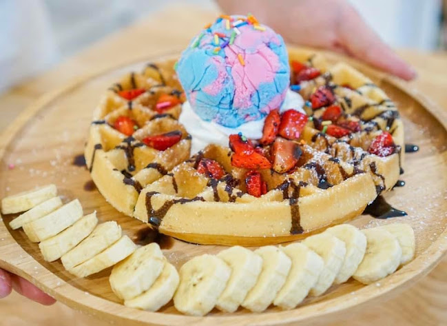 Midnight Dessert - ของหวานเที่ยงคืน - การบริการอาหารและที่พัก