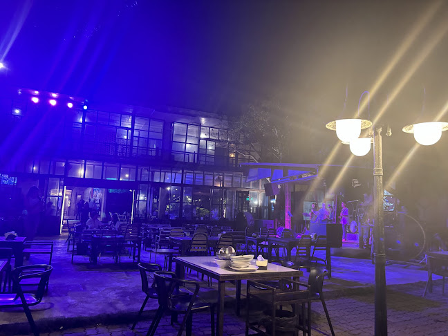 คาเฟ่ เดอ บีช พัทยา - อำเภอบางละมุง