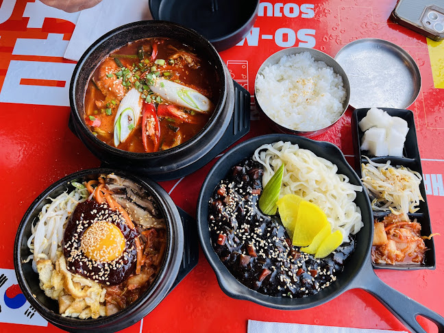 Opinii despre คอมเบโพจา GeonbaePocha Korean Restaurant în เมือง - การบริการอาหารและที่พัก