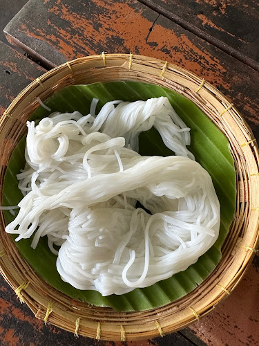 ร้านอาหารปั๋นใจ๋