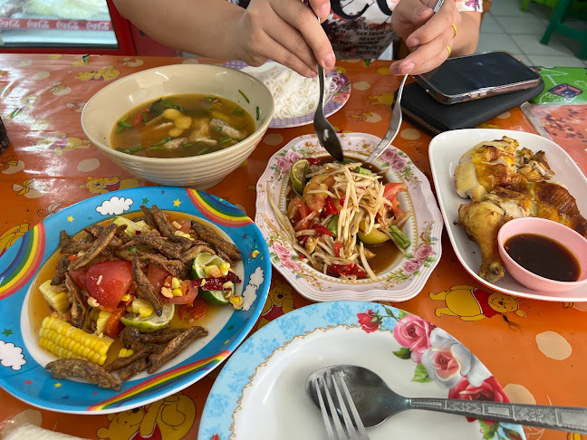 Comentarii opinii despre ร้านไก่ย่างน้องพัฒน์ ส้มตำแซ่บเวอร์