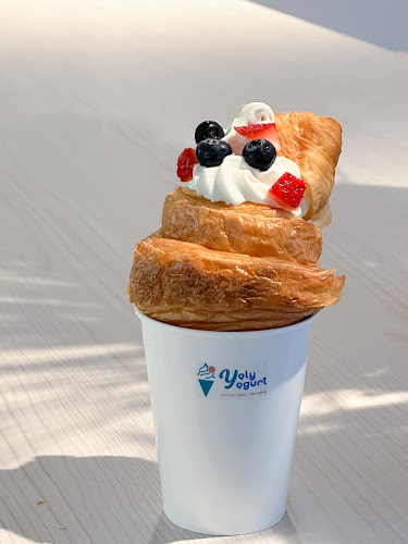 Opinii despre YoLy Yogurt în อ.เมือง - การบริการอาหารและที่พัก