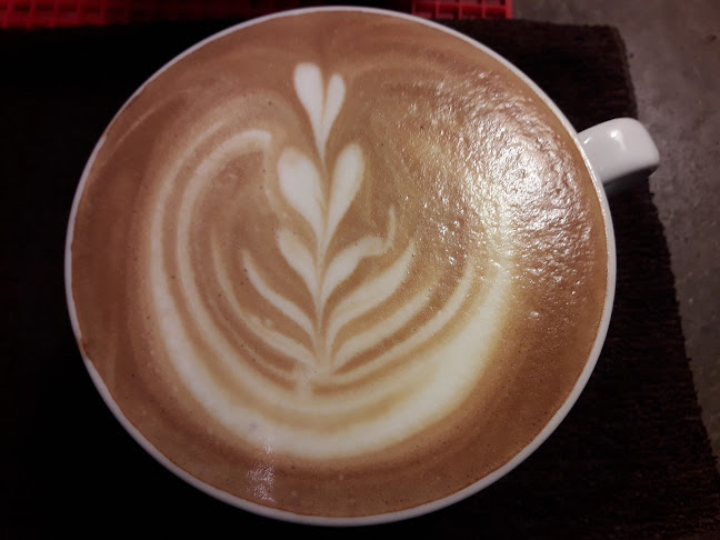 บุษบากาแฟ - การบริการอาหารและที่พัก