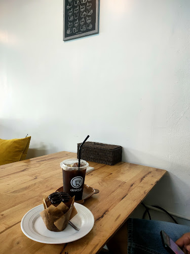 Opinii despre Desktop co-working space în อำเภอหาดใหญ่ - การบริการอาหารและที่พัก