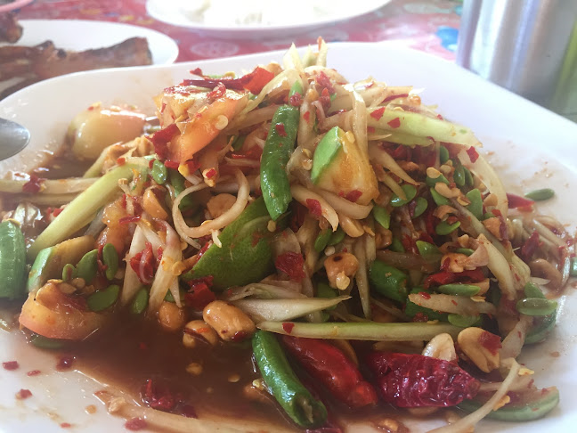 ไก่ย่างวิเชียร (เฮียกอล์ฟ) - อำเภอเมืองนครราชสีมา