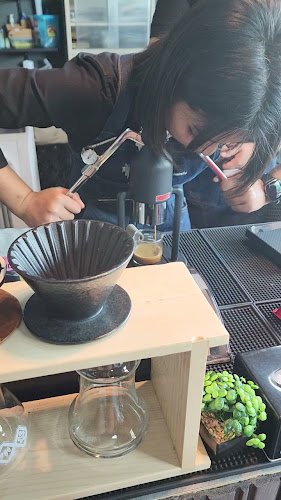 Opinii despre แฟหว๋า Specialty Coffee în อำเภอหาดใหญ่ - การบริการอาหารและที่พัก