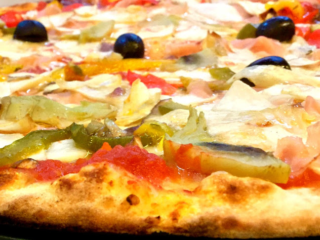 Opinii despre Worada Pizza Cafe Pattaya în อำเภอบางละมุง - การบริการอาหารและที่พัก