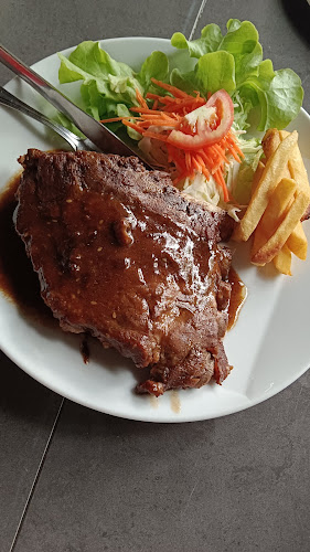 ร้านสเต็กเฮ้าท์byเชฟโจ ถลาง - การบริการอาหารและที่พัก