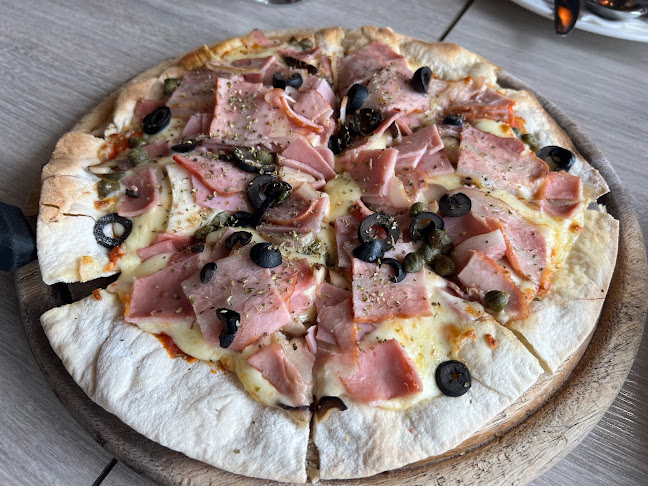 Chocolate Factory Pattaya Parking - การบริการอาหารและที่พัก