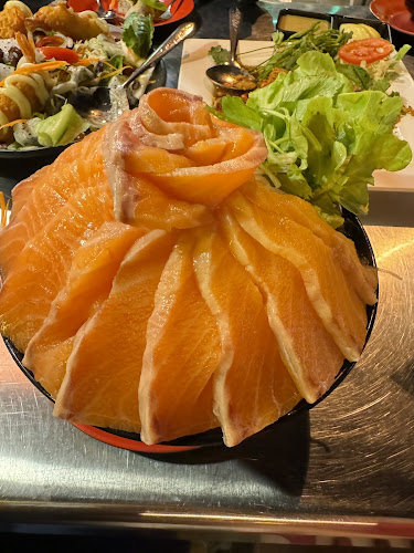 ร้านเนื้อหอม​ ริมมูล​ อุบลราชธานี​ (Nuehom​ Restuarant)​ - การบริการอาหารและที่พัก