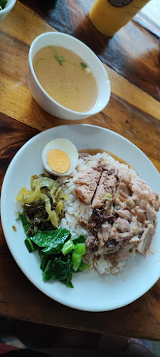 Comentarii opinii despre ร้านโกชา ชายสี่ กมลา