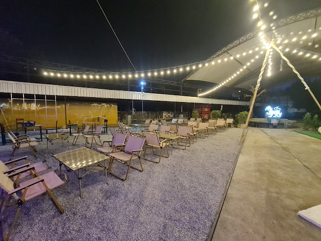 แคมป์ ปิ้ง Restrobar - อำเภอเมืองนครปฐม