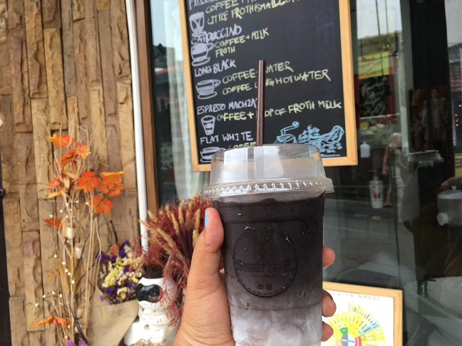 Street Cafe : Espresso bar - Mueang