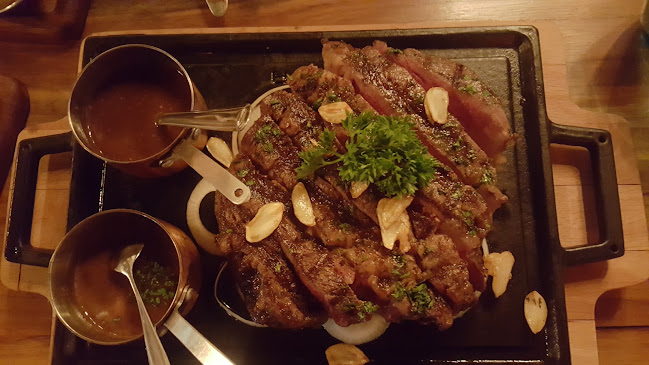 Opinii despre Five Crossing în อำเภอปากเกร็ด - การบริการอาหารและที่พัก