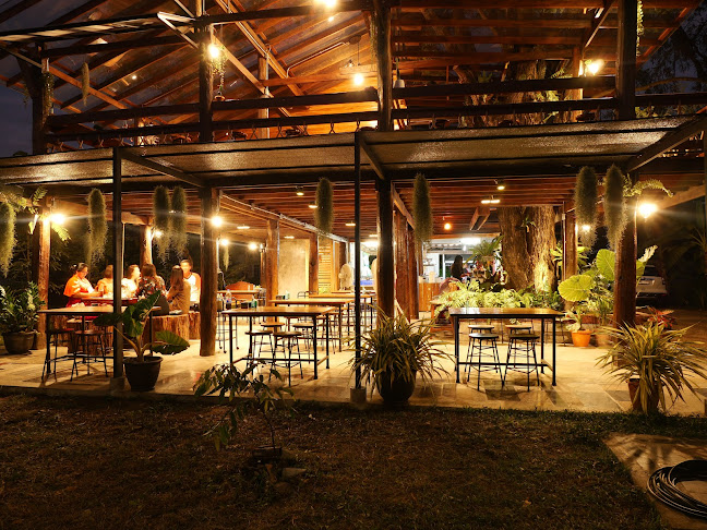 ร้านพอดี พอดี ฟาร์มนครสวรรค์ - อำเภอเมืองนครสวรรค์