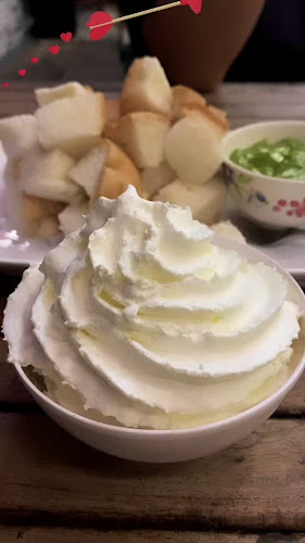 อี๊ดนมสด