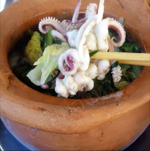 อร่อยจังหมูจุ่ม - การบริการอาหารและที่พัก