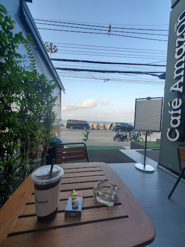 Cafe Amazon Jomtien Beach @The Now Hotel - การบริการอาหารและที่พัก