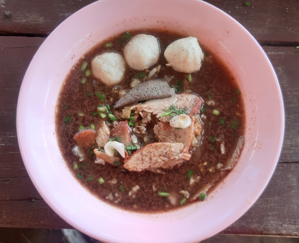 Opinii despre ก๋วยเตี๋ยวอร่อยม่อร้อง în อำเภอเมืองนครราชสีมา - การบริการอาหารและที่พัก