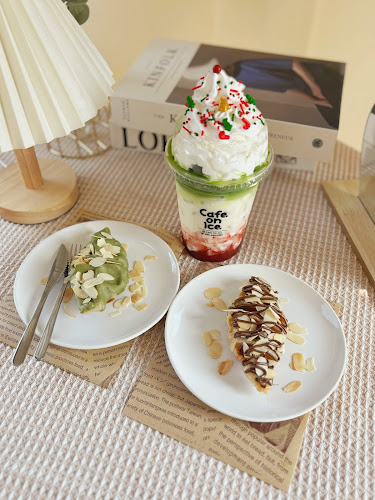 Cafe On Ice - เมือง