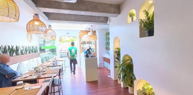 32 ถ. ทวีวงศ์ ตำบลป่าตอง อำเภอกะทู้ ภูเก็ต 83150