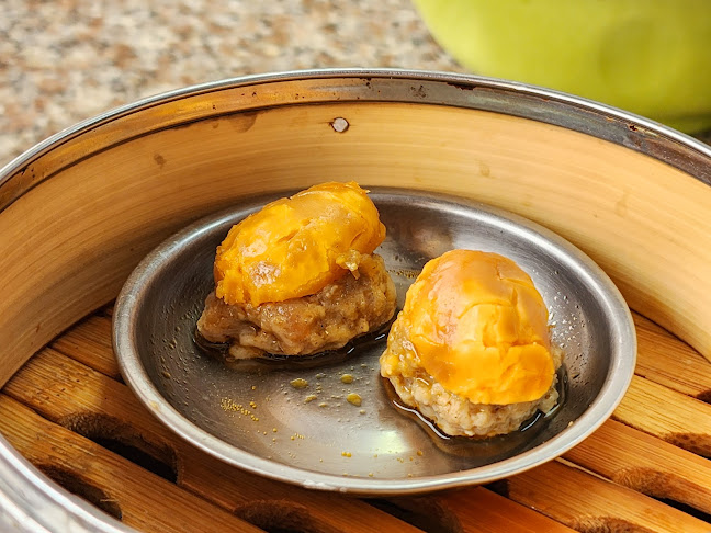 ต้มเลือดหมูคุณศรี พัทยากลาง - การบริการอาหารและที่พัก