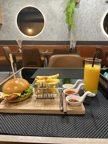 Near 97, 101 4029 ตำบลป่าตอง อำเภอกะทู้ ภูเก็ต 83150