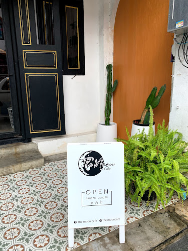 Comentarii opinii despre The moon cafe’