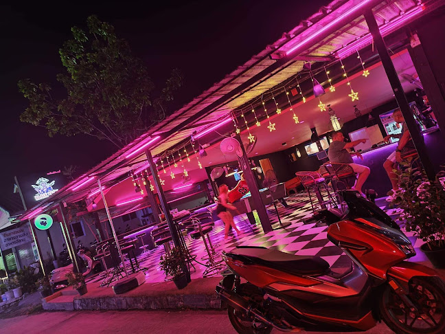 Black Pearl Bar - อำเภอเกาะสมุย