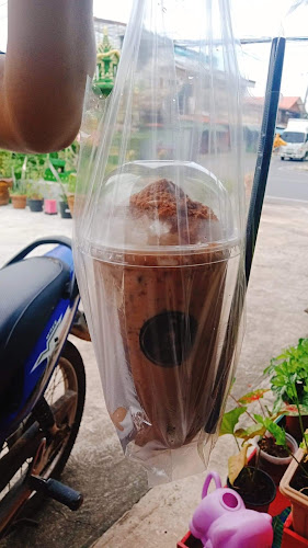 Opinii despre HoTMaNOuT Coffee în อำเภอ สนม - การบริการอาหารและที่พัก