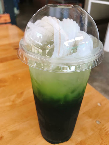 ข้าวแกงเจ๊จวบ ร้านใหม่ by อุ้ม & โจ้ - การบริการอาหารและที่พัก