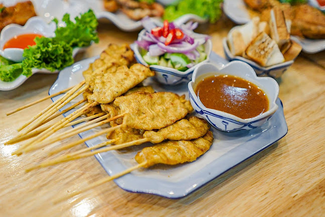 ตำเหลาข้าวเหนียว - อำเภอบางละมุง