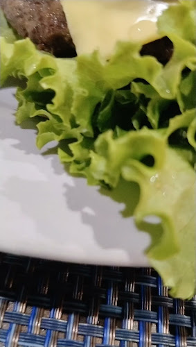 Jum Bar & Restaurant