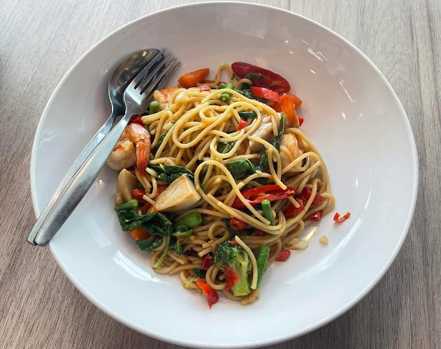 Opinii despre บ้านสวนคาเฟ่ แอนด์ เรสเตอรองส์ în อำเภอหาดใหญ่ - การบริการอาหารและที่พัก