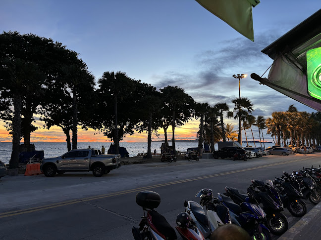 144, 4 Jomtien Beach Road, เมืองพัทยา อำเภอบางละมุง ชลบุรี 20150