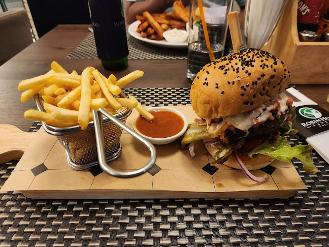 Comentarii opinii despre Robin Hood Tavern