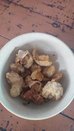 ก๋วยเตี๋ยวเรือ ลูกเกด สูตรอยุธยา - การบริการอาหารและที่พัก