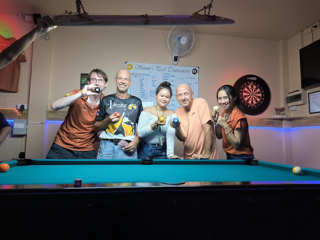 Sunny Bar Chalong - อำเภอเมืองภูเก็ต